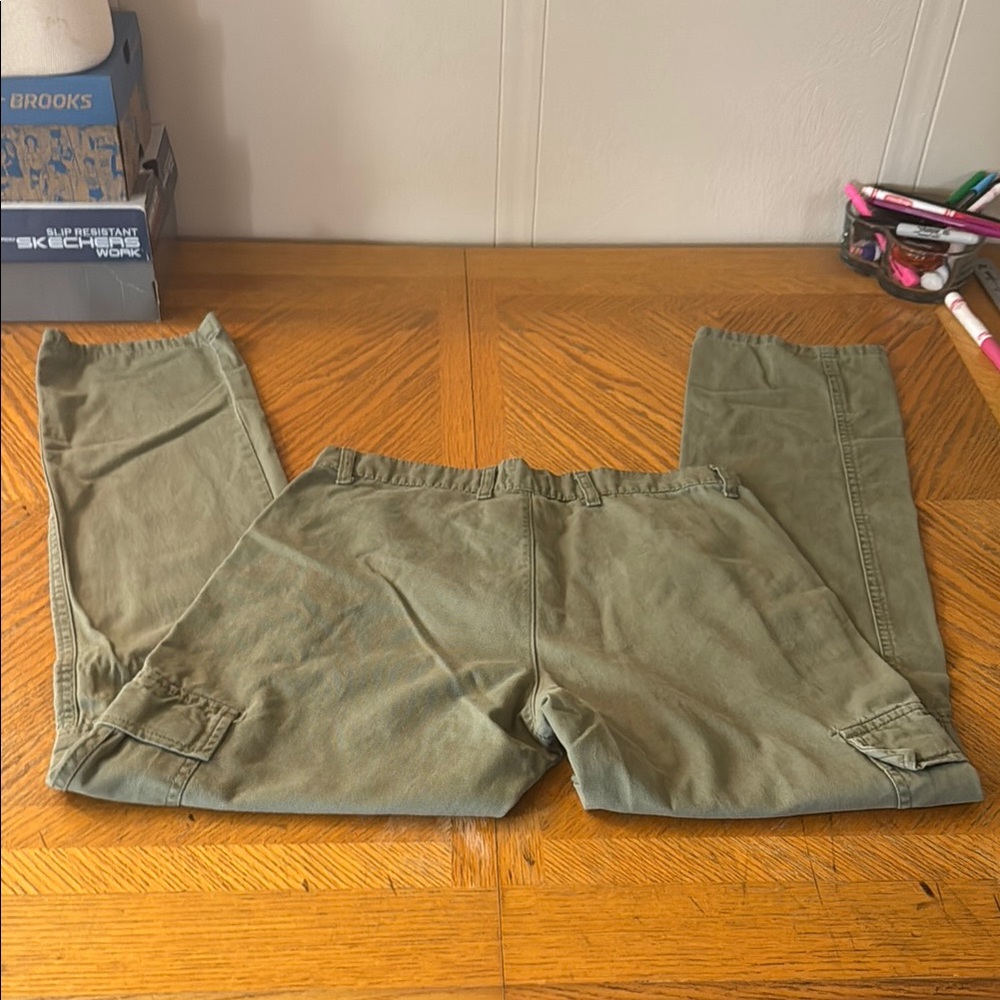 Green Cargo Pants Relaxed Fit - Picture 4 of 6